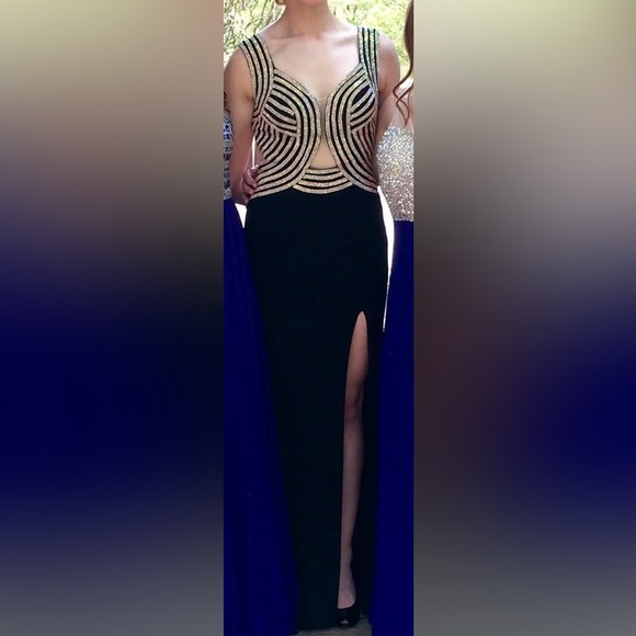 Black Jovani Prom Dress - Picture 2 of 15